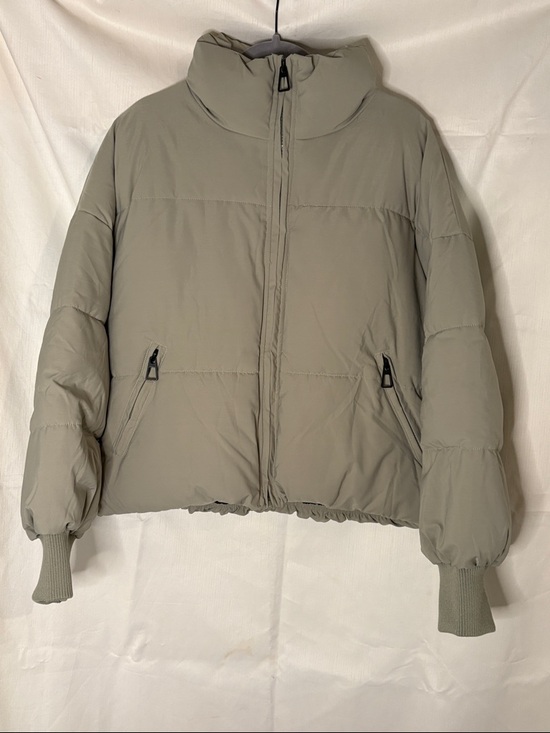Amazon Jackets & Blazers - Amazon Sage Green Puffer Jacket